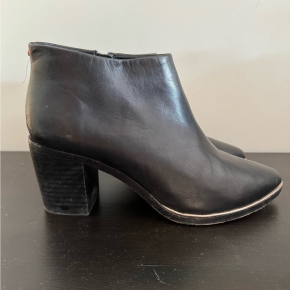 Ted Baker • heeled ankle boots • size 7.5 - Picture 3 of 11